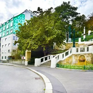 **** Hotel Strudlhof Rakousko